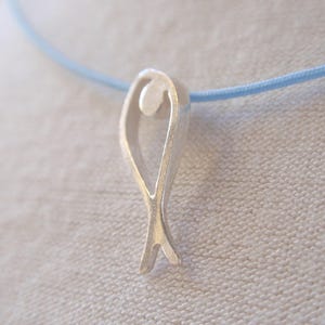 Dainty Fish Necklace Handcrafted Mediterranean Beautiful Fish Pendant, Unique Ocean-Inspired Jewelry in Silver 925 Delicate Sea Life Design.