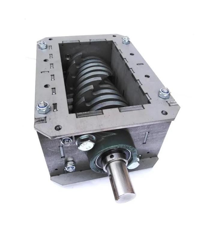 Shredder -Crusher XL 10 x 10mm Teeth - 10mm Blades - 2 - 3 - 7 Rotation Shear Blades option.