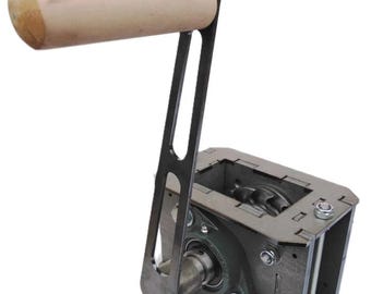 Shredder 7 x 5MM Blade - 6mm mesh sieve and crank handle design