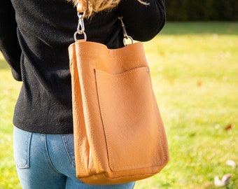 Bonnie Bucket Bag in Butterscotch Cowhide Leather, Saddle Stitched by Hand, Made To Order