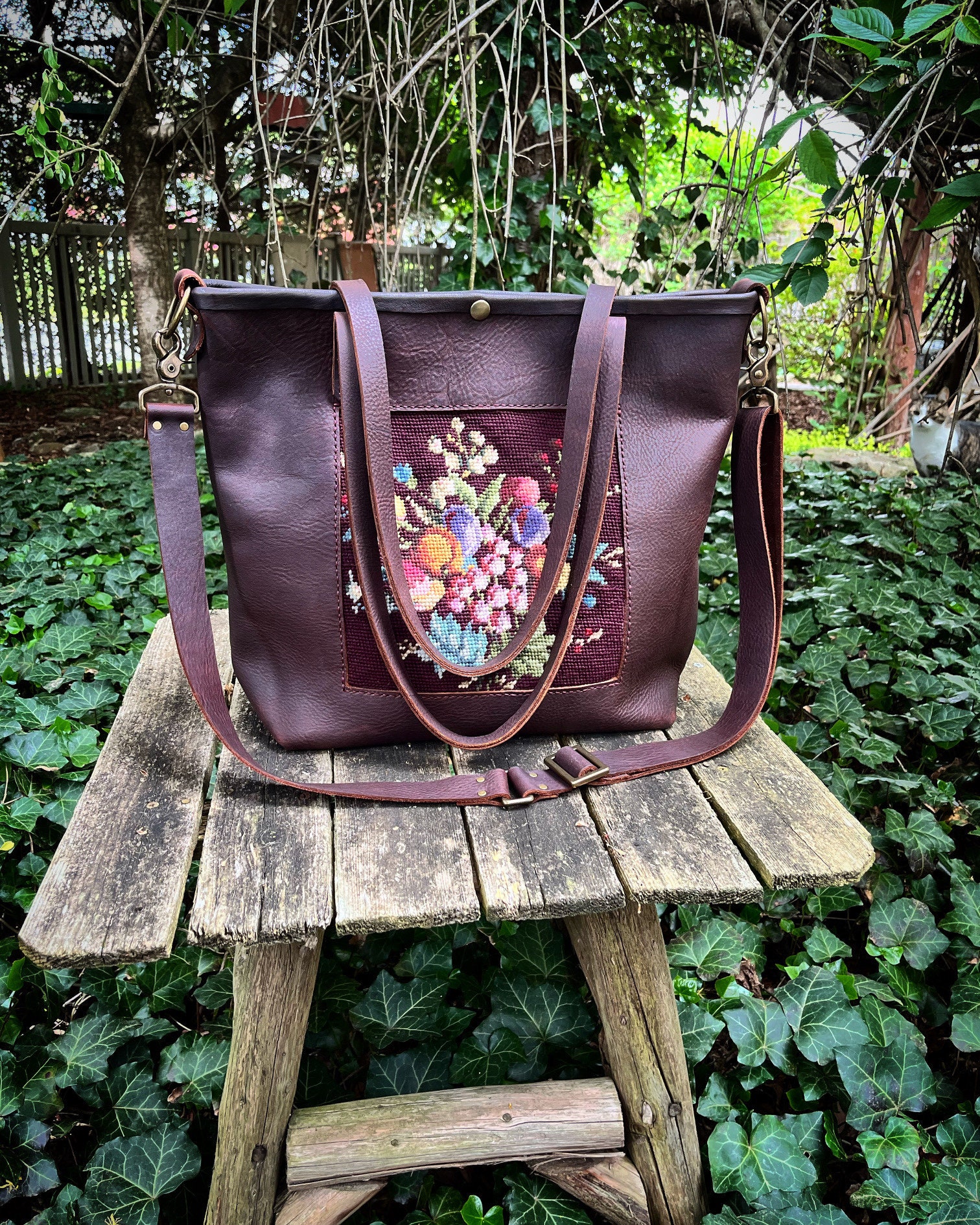 Dark Rosewood Pull-up Leather Tote With Vintage English
