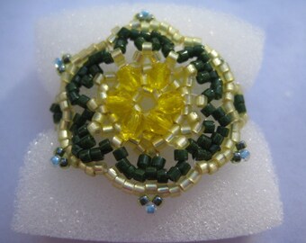 FloraYellow and Green Ring Pattern By Marie Geraud  Beaded by ME Size 9