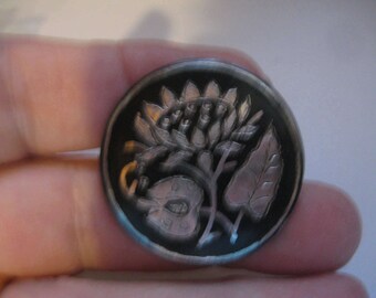Antique Victorian  Damascene Flower Pin Pin in Round Shape