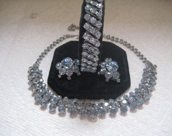 Continental LIght Sapphire Parure with Choker Bracelet and Clip On Earrings