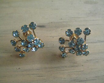 Light Sapphire 50s Style Clip On Earrings with Riveted Settings in Gold Tone Metal