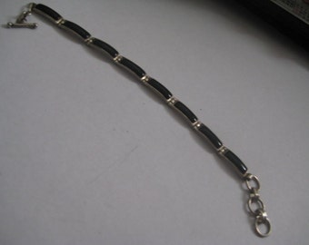 FREE SHIPPING Vintage SANEL Sterling Link Bracelet with Onyx Inlays And Toggle Clasp Navaho Indian Designed and Made