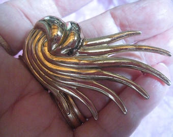 Simply Elegant Monet Goldtone Swirly Pin 2 3/8x1 5/8 Inches