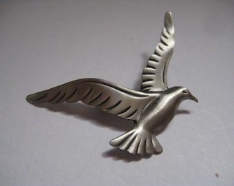BEAU STERLING Marked Seagull Pin