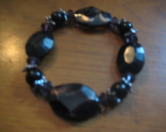 Black Beads Stretch Bracelet with Silver Accents Stunning