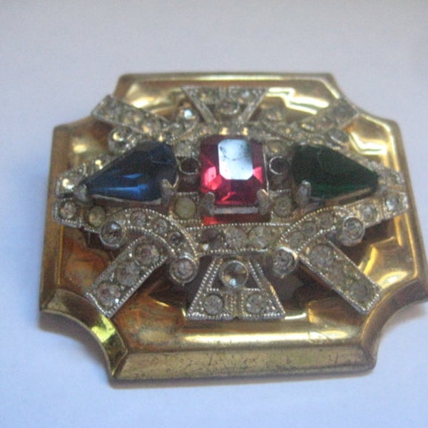 McClelland Barclay Art Deco Brooch in Gold Plate with Crystal Rhinestones and Emerald Sapphire and Ruby Stones 1930s