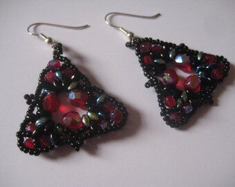 Black And Red Triangular Pierced Wire  Earrings by Margaret Ellison