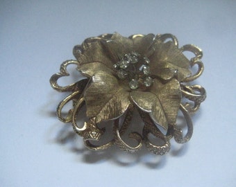 HAR Gold Plated Flower with Stamens Topped with Rhinestones
