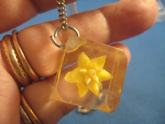 Back Carved Yellow Flower in Cube Shaped Lucite P… - image 4
