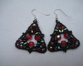 Stasha Super Duo Triangle Pierced Wire Earrings in Red and Black by ME
