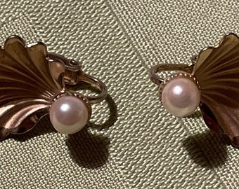 40s or 50s Winard 12k Clip On Earrings
