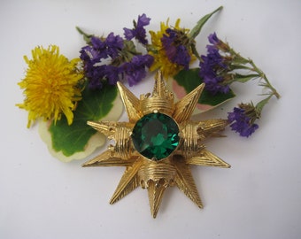 BENEDIKT NY Marked Star and Crown Pin with Huge Emerald Rhinestone Center