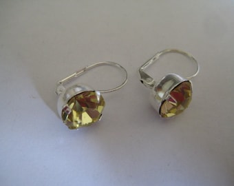Lot of 4 Sterling Plated Leverback Pierced Earrings with 11mm Jonquil Rhinestone