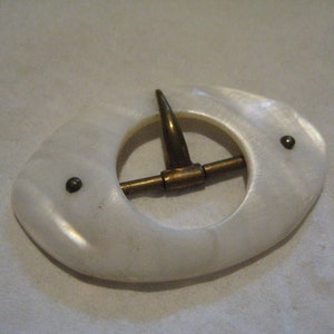 Antique Victorian Art Deco Oval Mother of Pearl Buckle for 5/8&quot; Belt