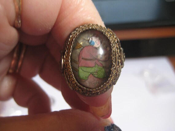 1920s  Chinese Import Mens Adjustable Shank Ring with Asian Man Picture Under Glass View 5