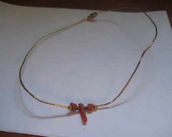 Vintage Branch Coral and Liquid Gold 14 Inch Choker