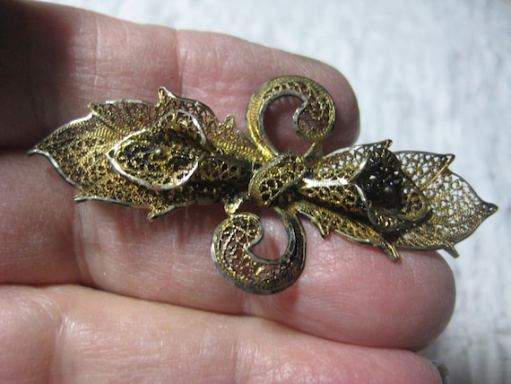 Antique  Flower Pin Filigree Sterling Vermeil Fil… - image 1