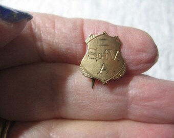 Shield Shaped Antique Victorian Pin Gold Topped with S of V A Engraved on the Top