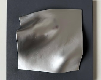 Arte murale astratta 3D in argento, scultura minimalista moderna, opera d'arte contemporanea con texture