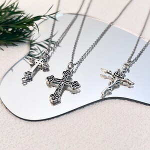 Handmade Silver Cross Necklaces,Delicate Necklaces with Symbolic Appeal,Birthday Present for Her,Dainty Silver Cross Necklace.