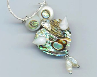 Owl Pendant Abalone Heart Owl Mother of Pearl Inlaid Abalone Bead Genuine Pearls Rhinestone Beak Owl Necklace Gift for her by enchantedbeads