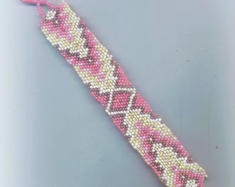 Vintage Cuff Bracelet Peyote Beaded Beadwoven Geometric design Cuff Handmade Seed Bead Pink Bracelet Breast cancer awarenes by enchantedbeas