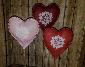 Valentine's Day Decor--3 Hearts on Stands--Doily & Pearl--Greenery--Shelf Sitter