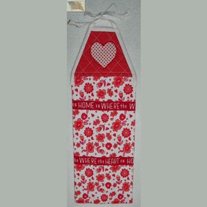 Kitchen Towel--Quilted Top with Ties--Valentine&#39;s Day--Plush-Applique--117