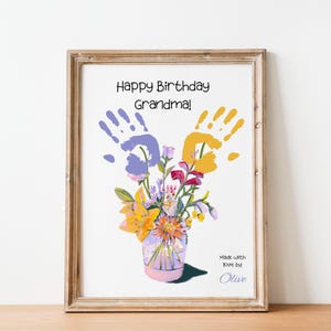 Presente de aniversário com impressão de mão para avó, presente faça você mesmo dos netos, arte de impressão de mão em buquê de flores, feliz aniversário, vovó, atividade para crianças para imprimir