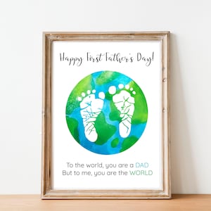 1ère oeuvre artistique d'empreintes de pas pour la fête des pères, cadeau pour un premier papa, souvenir empreinte de pas de bébé, carte à faire soi-même fête des pères, activité de garderie pour nouveau-nés et bébés