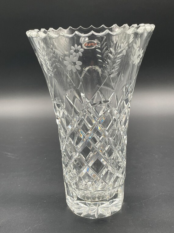 Paar handgeschliffene Kristallvasen mit Diamant- und Blumengravur – DUKA-Kollektion – Europäischer Luxuskristall, 20 cm