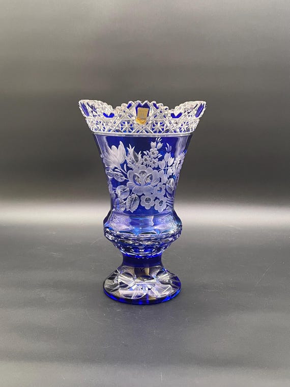 Meissener Bleikristall Cobalt Blue Cut Crystal Vase • Deep Overlay Engraving • Gallery Rim • 26.5 Cm