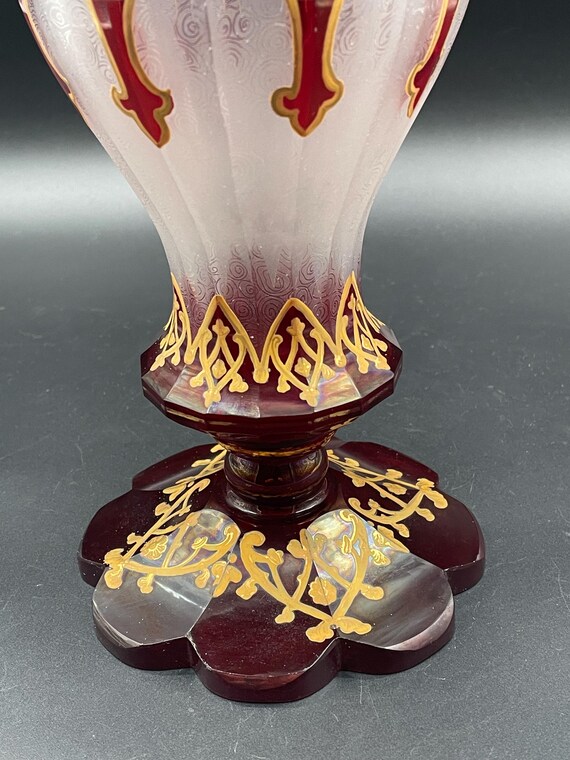 Imperial Ruby Elegance – Gilded Bohemian Crystal Vase, Harrach