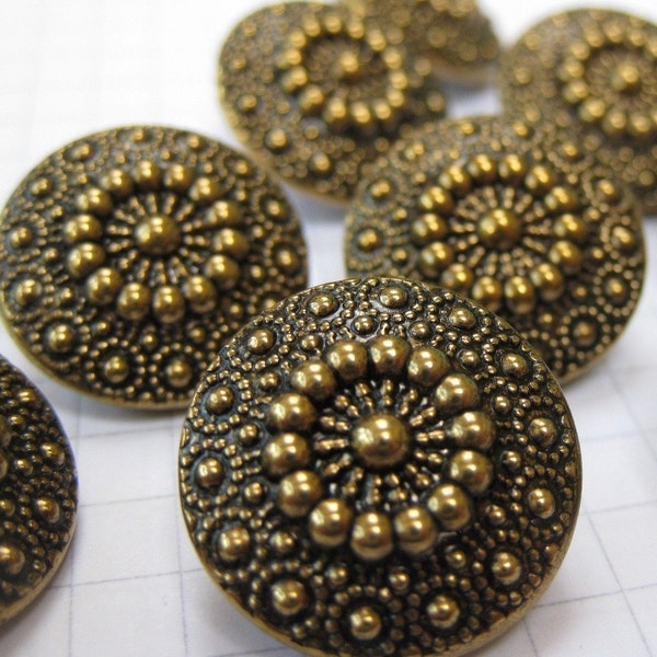 10 Ornate Brass Flower Buttons