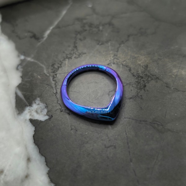 14g 16g Blurple Teardrop V Shape Septum Ring, Titanium Hinged Clicker Hoop
