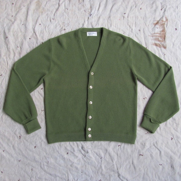 vintage 1960s pine sap v-neck cardigan sweater // mens m