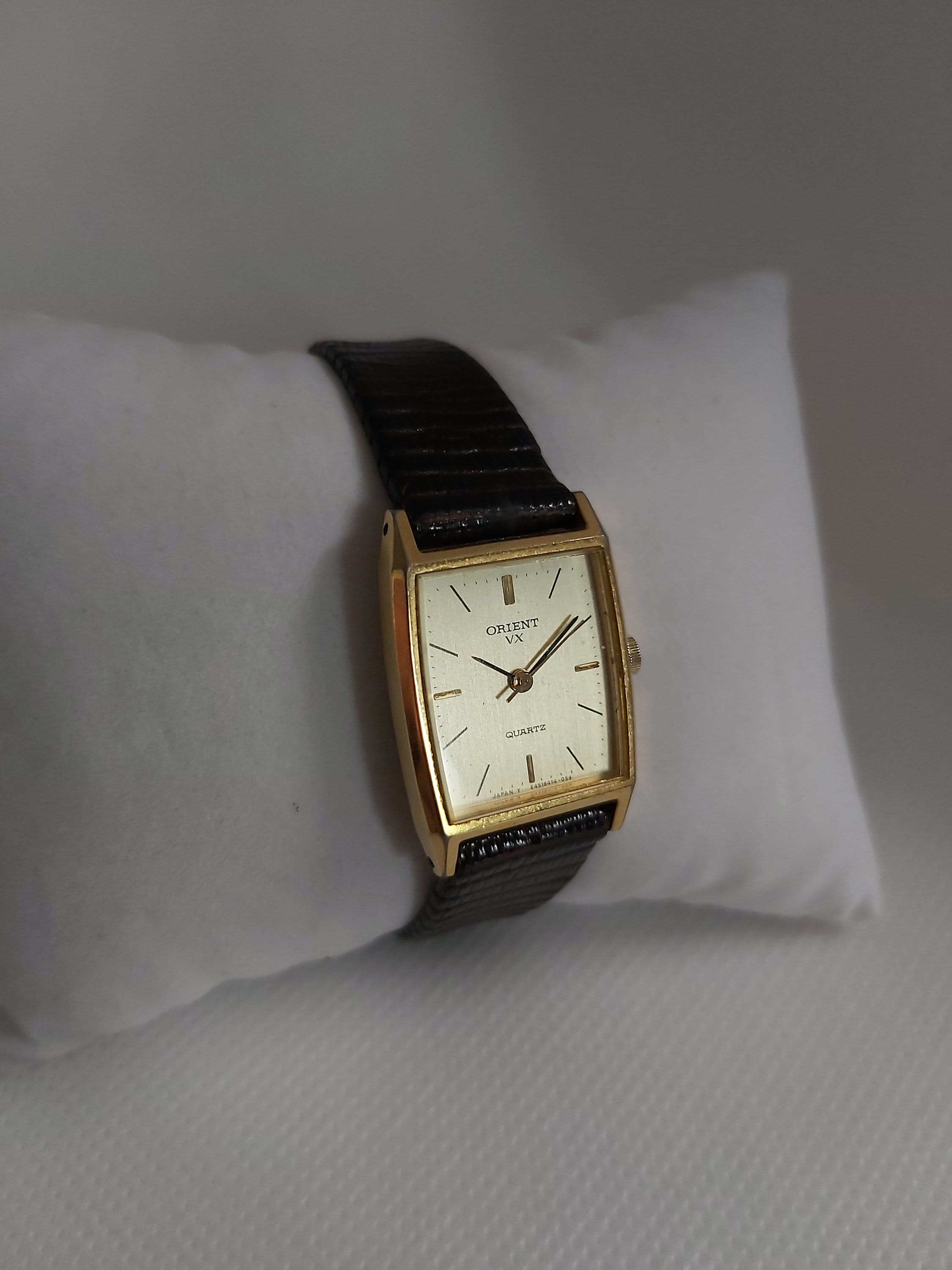 ヴィンテージ オリエント VX タンク 1980 年代 - レディース腕時計