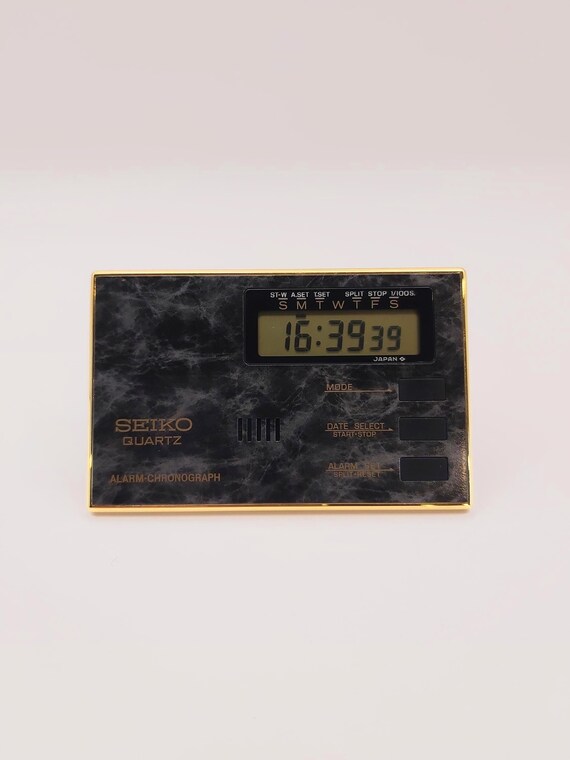 1980年代製ヴィンテージ セイコー トラベルアラームクロック：超薄型 