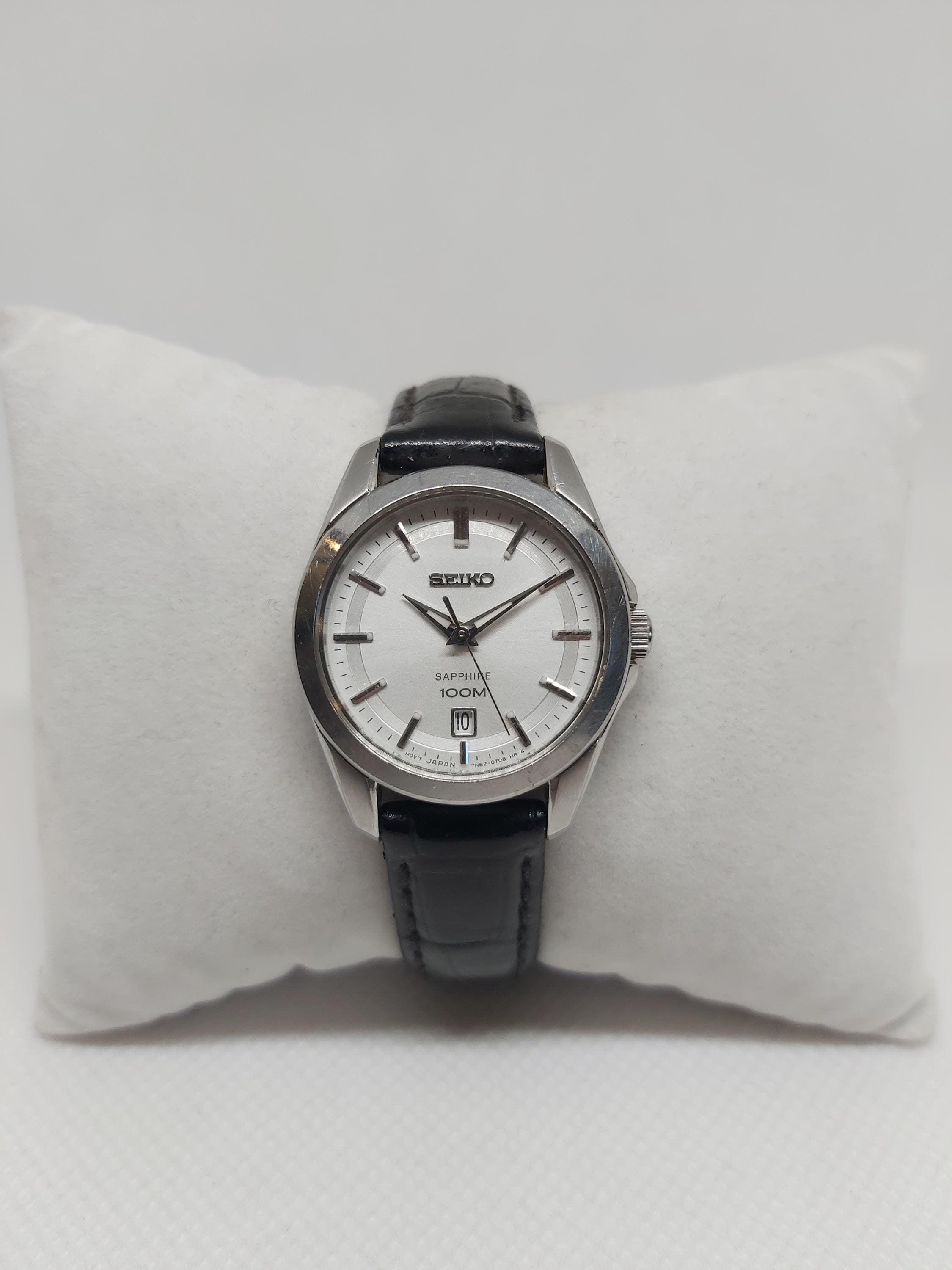 Vintage Seiko Ladies Quartz Watch: Sapphire Crystal, 100M WR