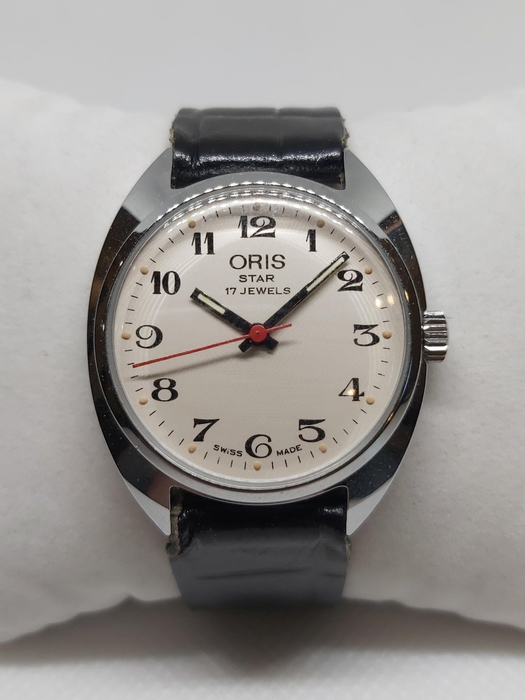 洋楽 L o r i G o l d ORIS RECTANGULAR POINTER DATE AUTOMATIC REF. 7460 – Zeit Vintage Watch