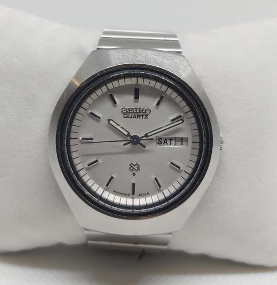 SEIKO セイコークォーツ メンズ腕時計 ヴィンテージ ローマン シンプル Vintage Seiko Quartz Sports Watch 7546-8270: Stainless Steel Day