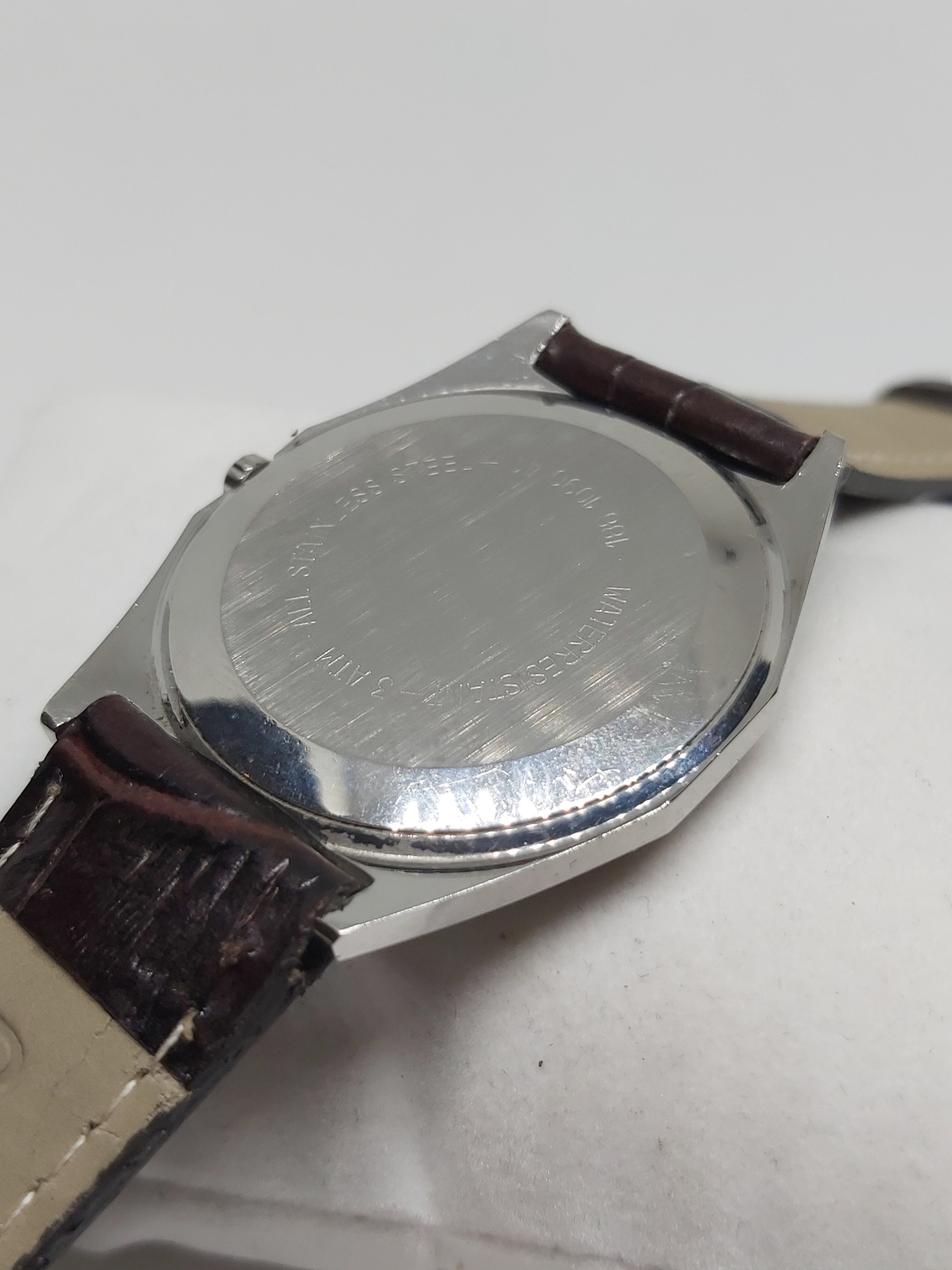 Vintage Certina Quartz Men's Watch: Gray Blue Sheen Dial