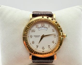 Raymond Weil Tradition 9942 Quartz Watch | 18K Gold Electroplated | Curved Date Display