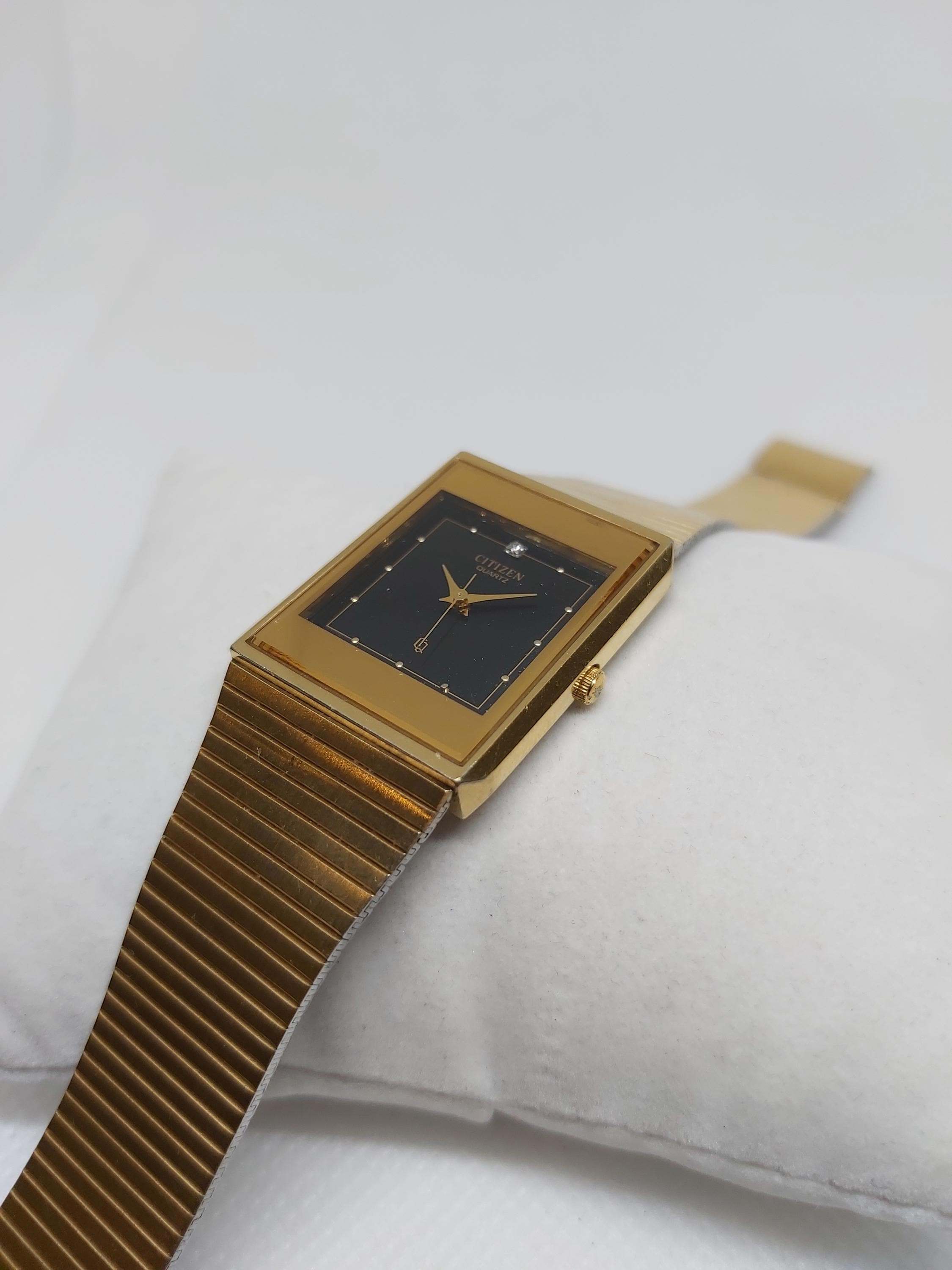 Vintage Citizen Gold Tank, Early 1980s Model - in Good Condition