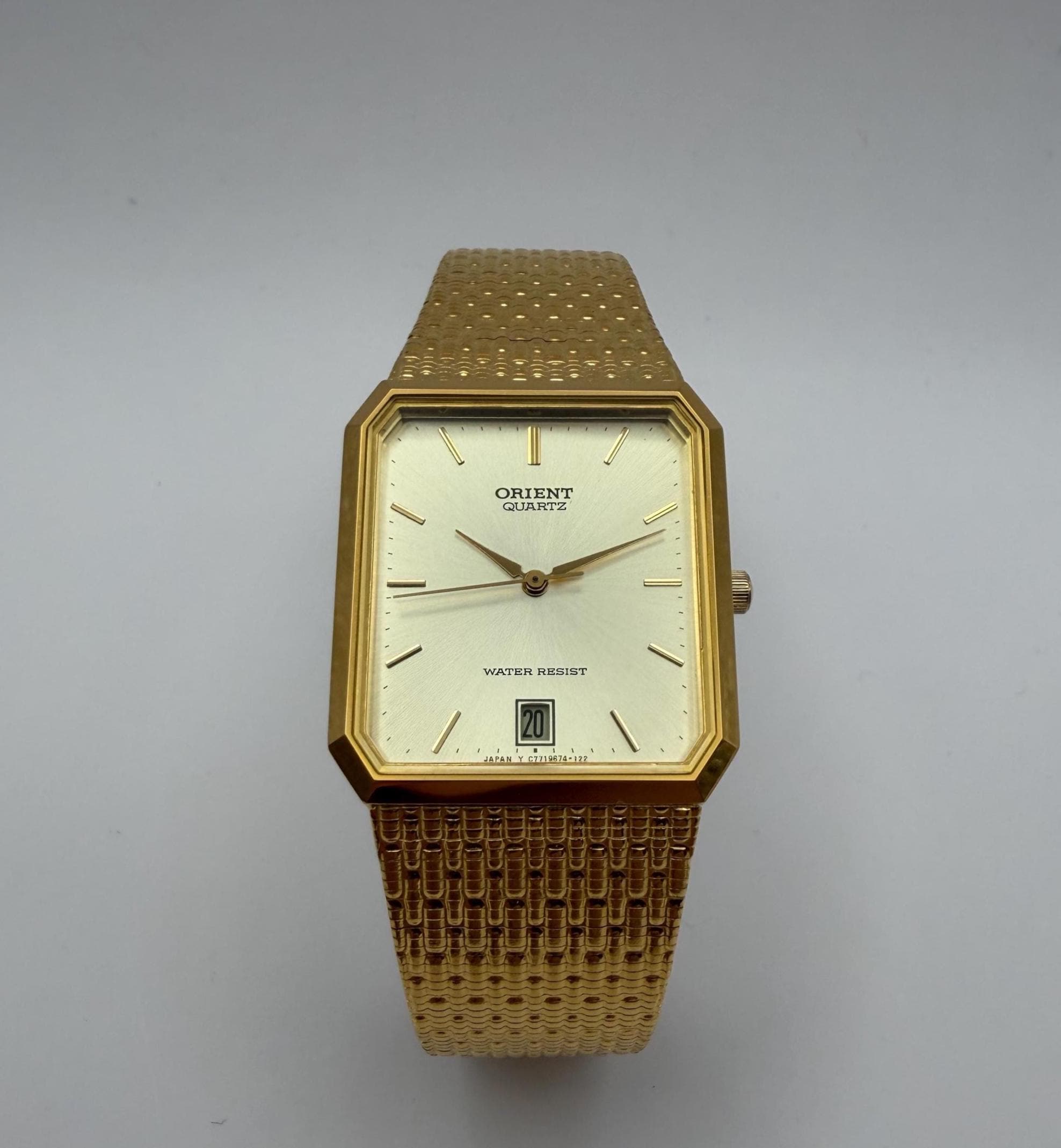 Orient Quartz Octagon | Gold-tone | Textured Bracelet | Date