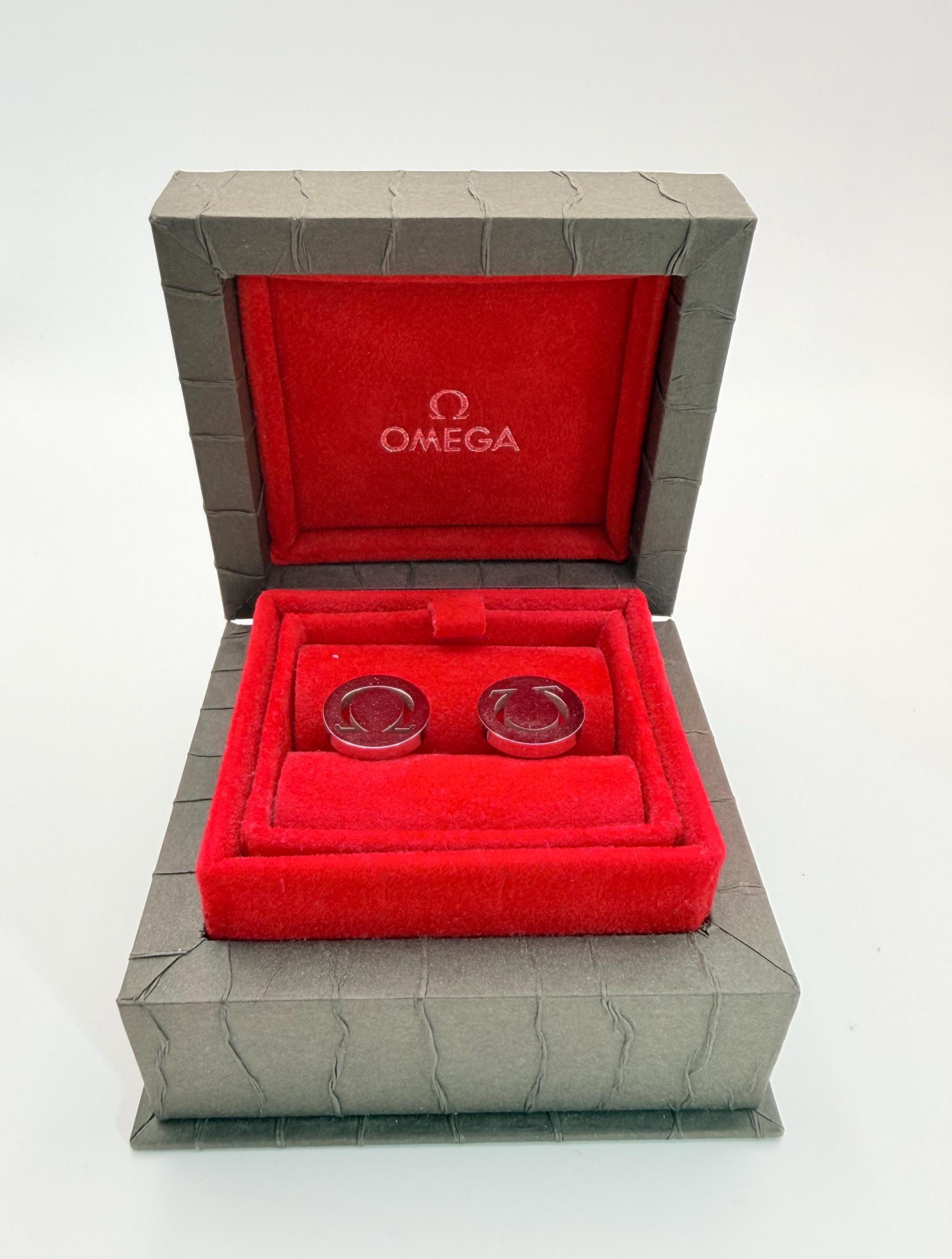 OMEGA オメガ　ヴィンテージ　赤　ベルベットケース ミラー付き Omega Cufflinks – Stainless Steel – Original Omega Box – Red